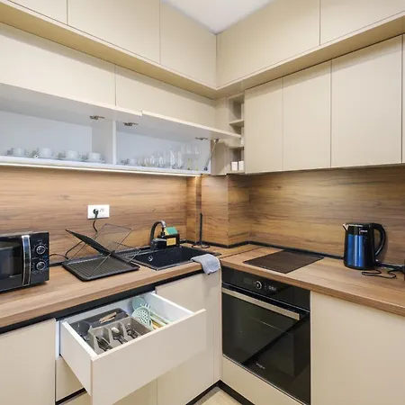 Bright & Spacious Central Plovdiv Apartments With Free Parking Exterior photo