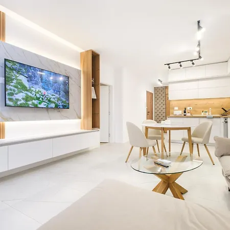 Bright & Spacious Central Plovdiv Apartments With Free Parking Exterior photo